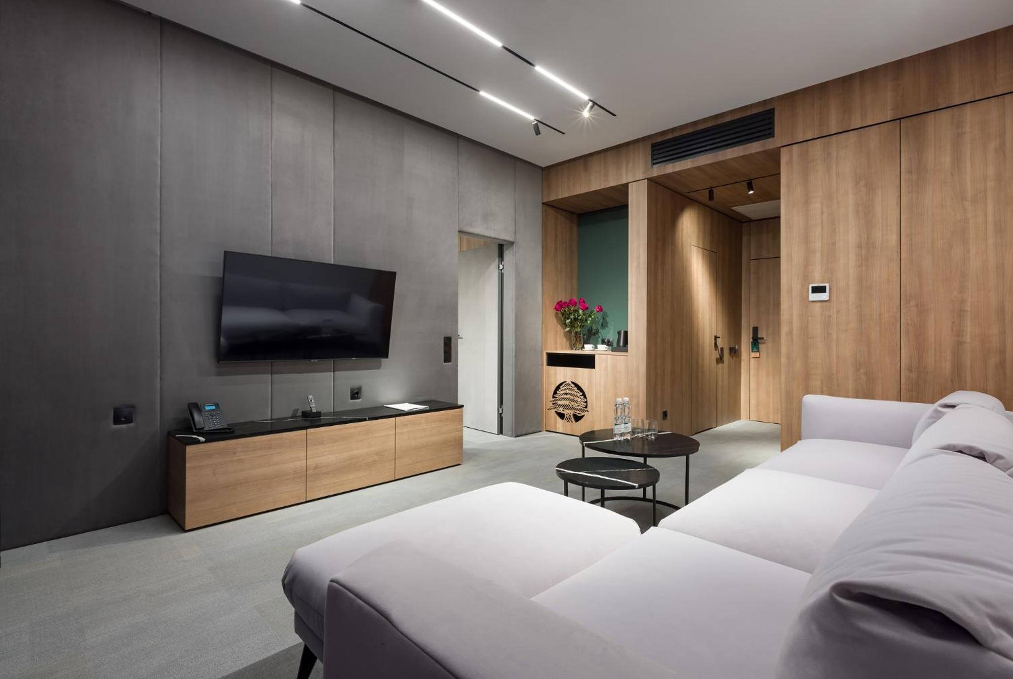 Святий Шарбель Hotel Моршин Екстериор снимка